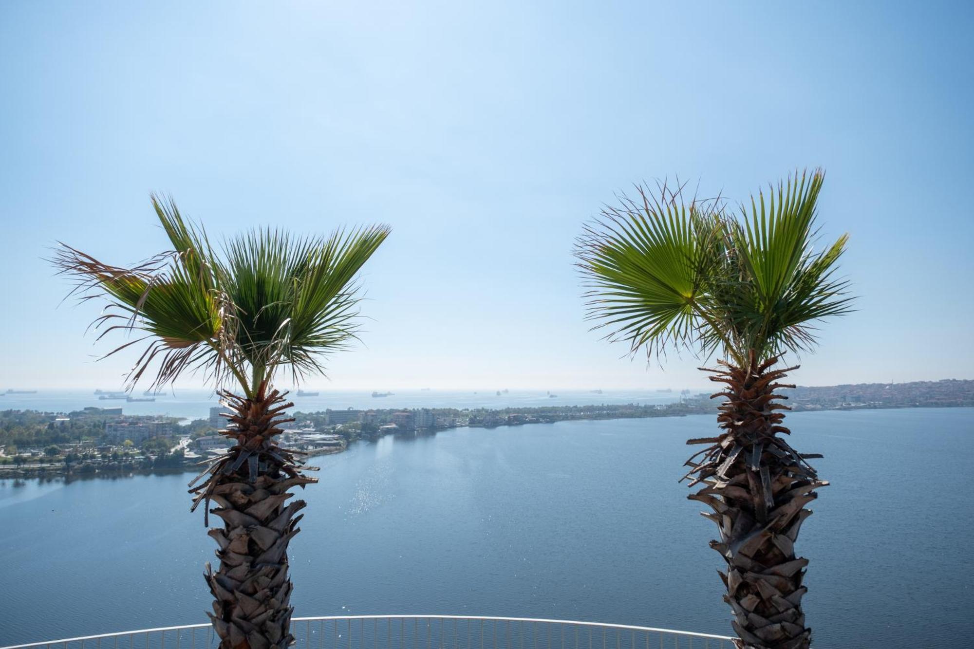 Golden Stones House Sea And Lake View اسطنبول المظهر الخارجي الصورة